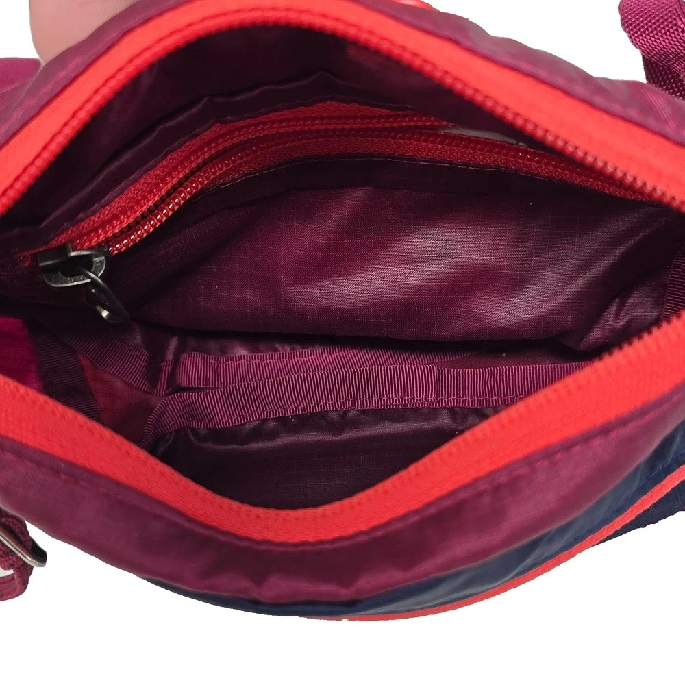 NWOT PATAGONIA lightweight travel mini hip bag navy PINK Casual OUTDOOR